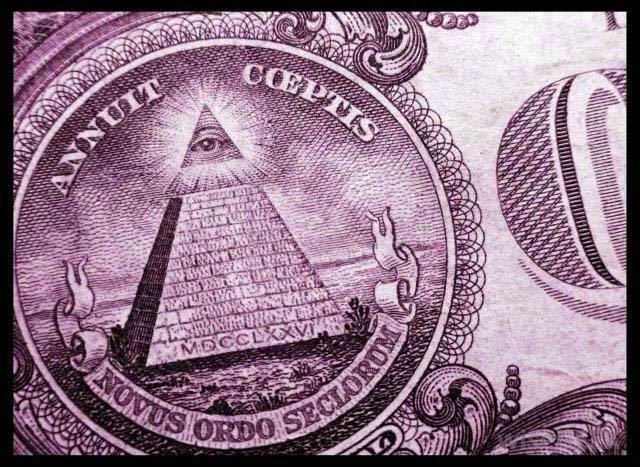 Prisons of Pleasure or Pain: Huxley’s “Brave New World” vs. Orwell’s “1984”